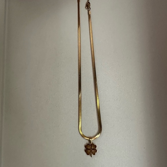 NWOT STAINLESS STEEL GOLD GLOVER NECKLACE - Picture 2 of 3